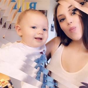 Meet your Posher, Carrie